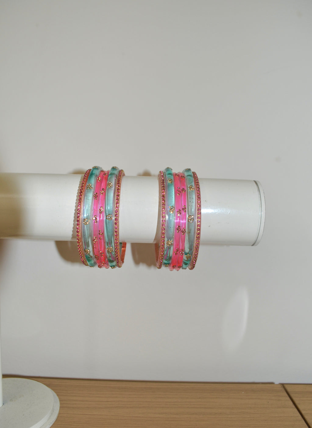 Float bangle stack
