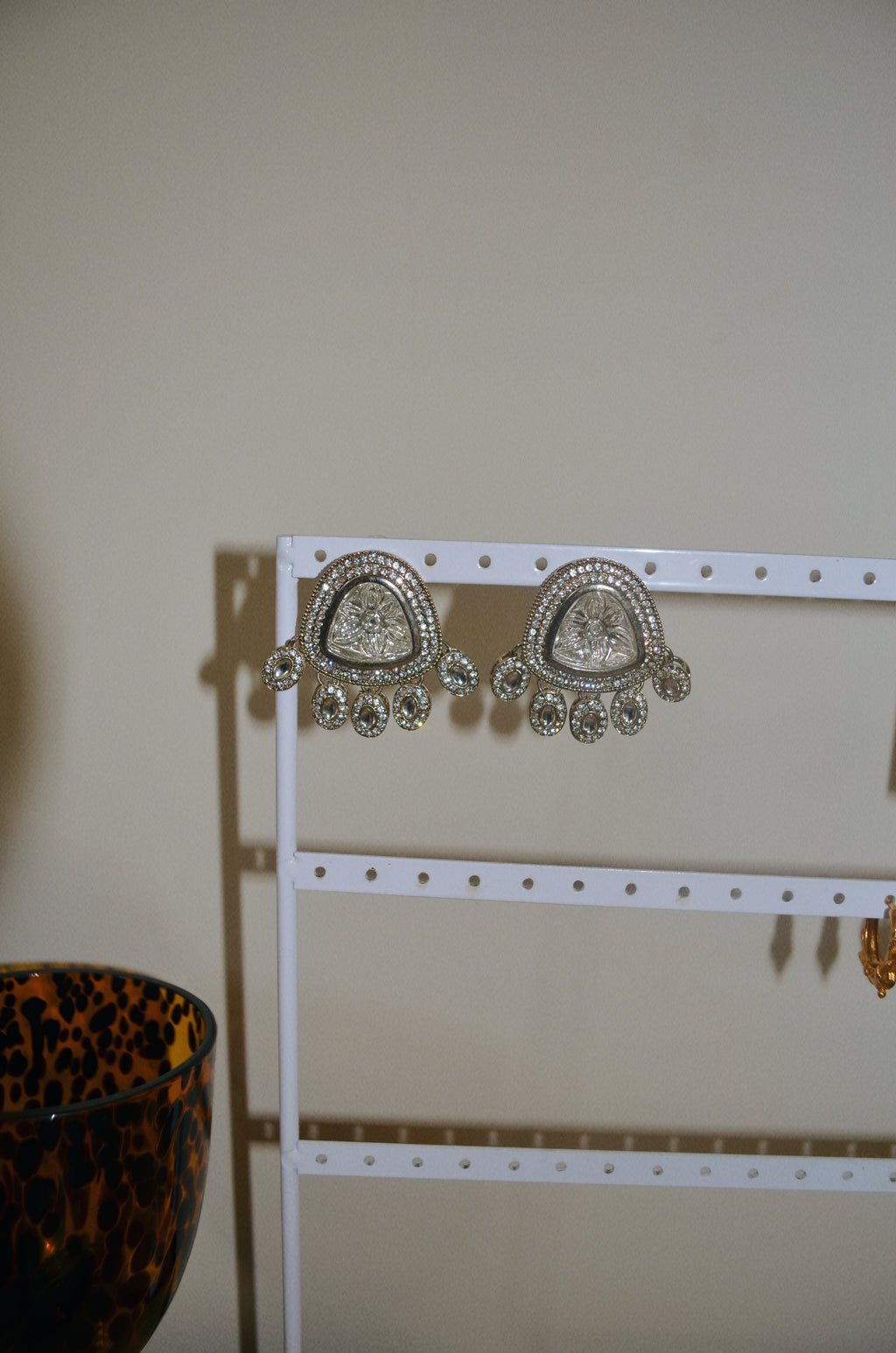 Oversized kundan studs