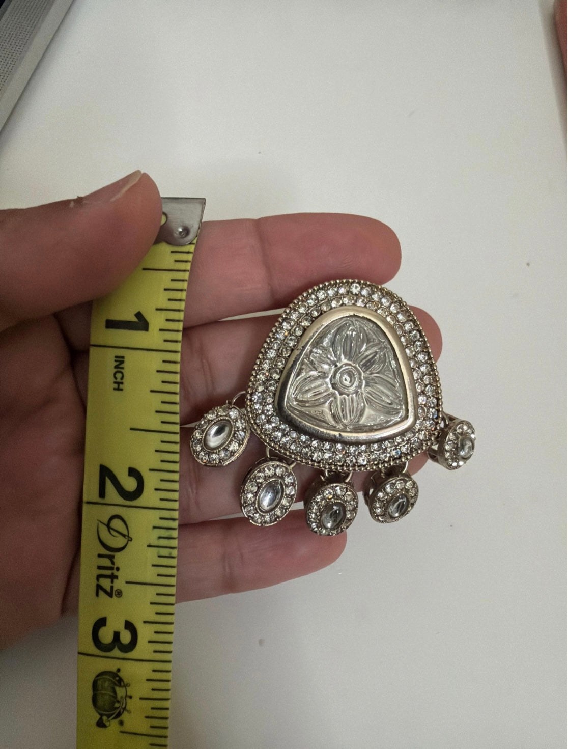 Oversized kundan studs