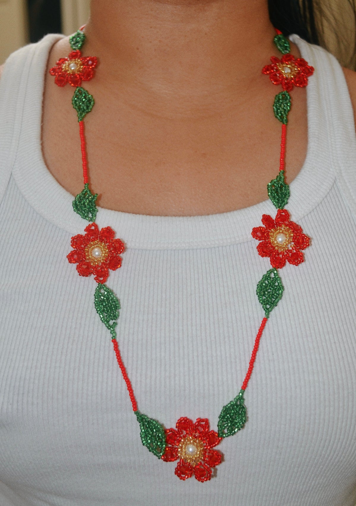 Red poppy beaded necklace