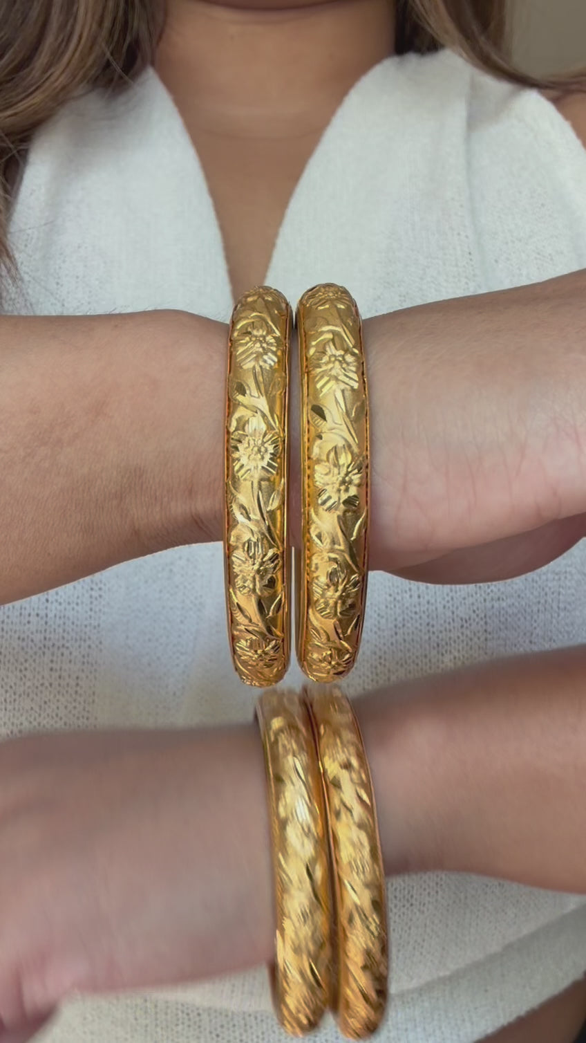 Samara Gold plated chunky bangles